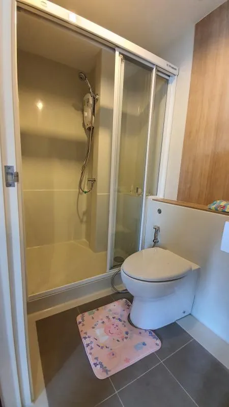 For rent แอสปาย สาทร-ตากสิน ห้องกั้นเป็นสัดส่วน เตียงใหญ่ king size นอนสบายสุดๆ ย้ายด่วนเลยจ้า
