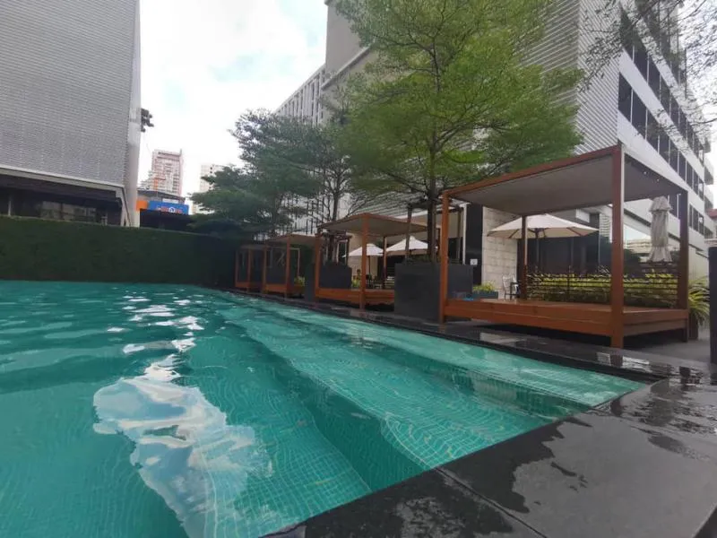 ขาย ดิ เอ็มโพริโอ เพลส ห้องสวย เฟอร์นิเจอร์จัดเต็ม มีอ่างจากุชชี่ ทำเลน่าอยู่ รีบจองด่วน
