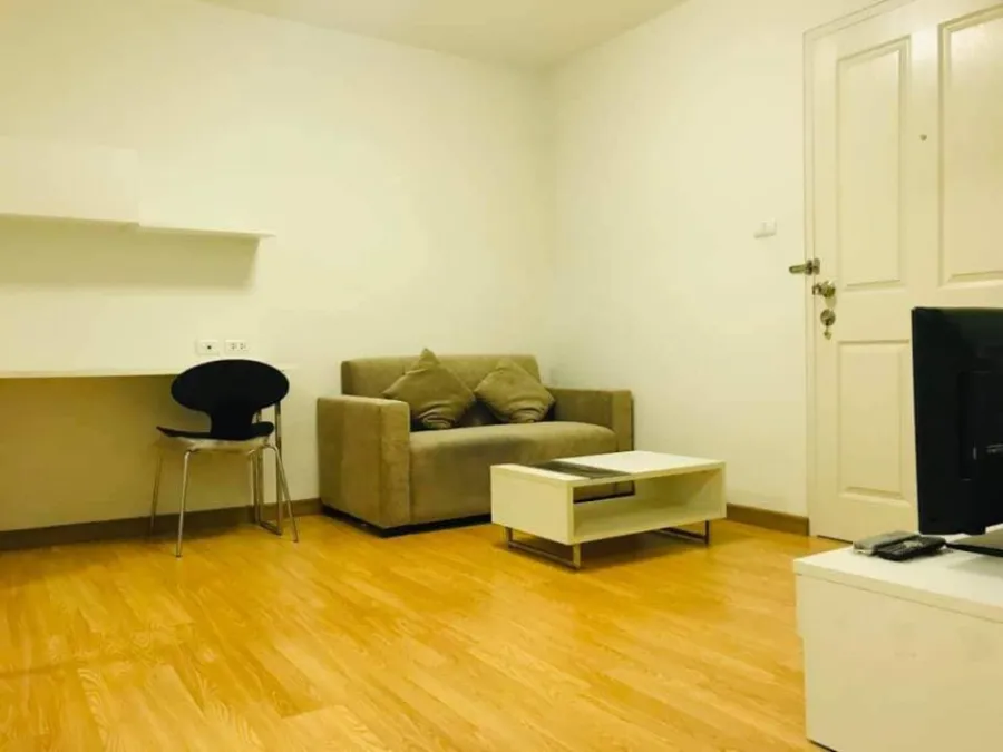 Condo for sale, The Trust Residence Pinklao (Borommaratchachonnani), fully furnished, pool view, book now !!