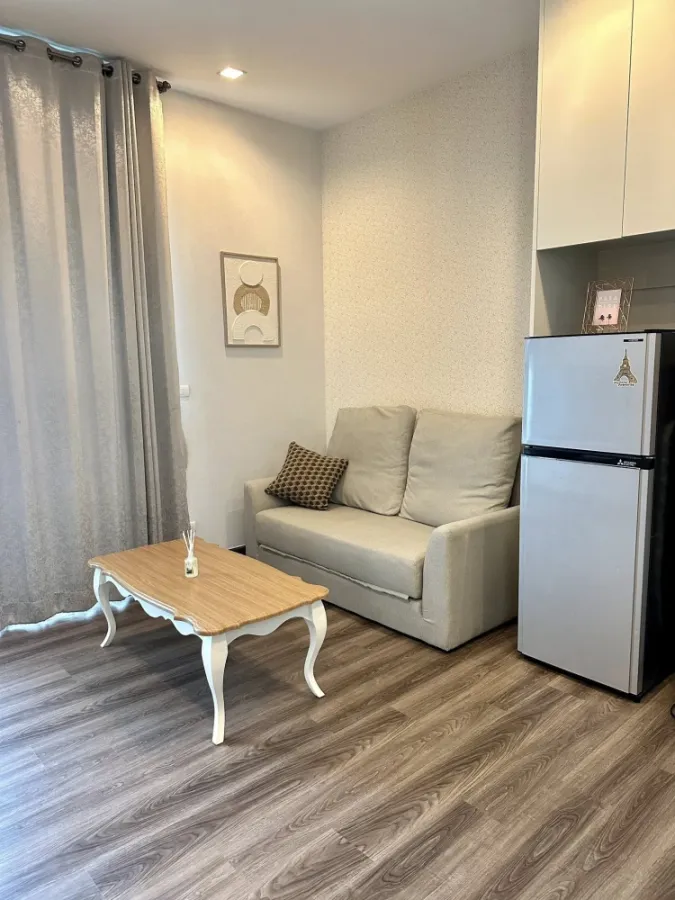 For rent!! Condo Q Asoke, 22nd floor, fully furnished, move in immediately. Book now, don't miss out!!