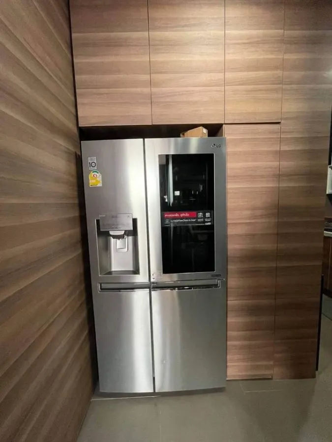 For sale: Ashton Silom condo, high floor, beautiful city view, fully furnished room, complete with furniture! Hurry and book, don't miss out!!