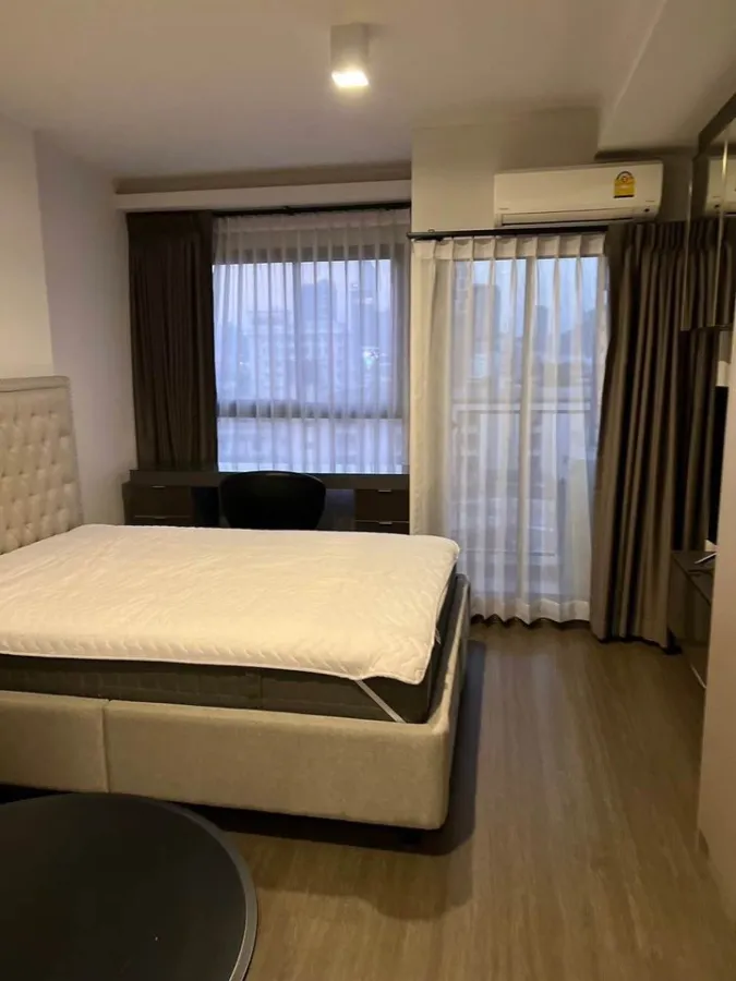 Condo for sale/rent Ideo s 93, fully furnished + complete set of electrical appliances, good price, nice decoration, reserve now.
