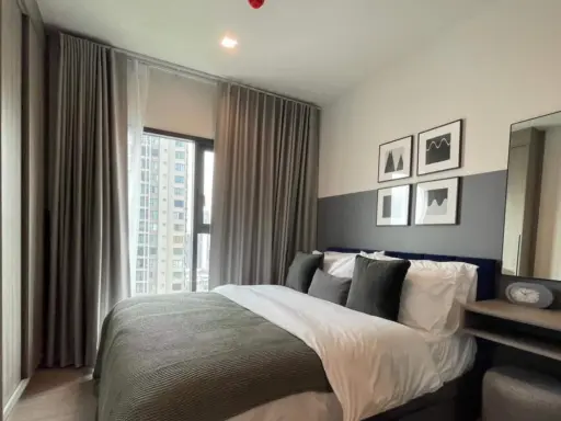For rent The Base Phetchaburi-Thonglor. High floor, Thonglor view Well decorated and stylish Just carry one bag and move in.
