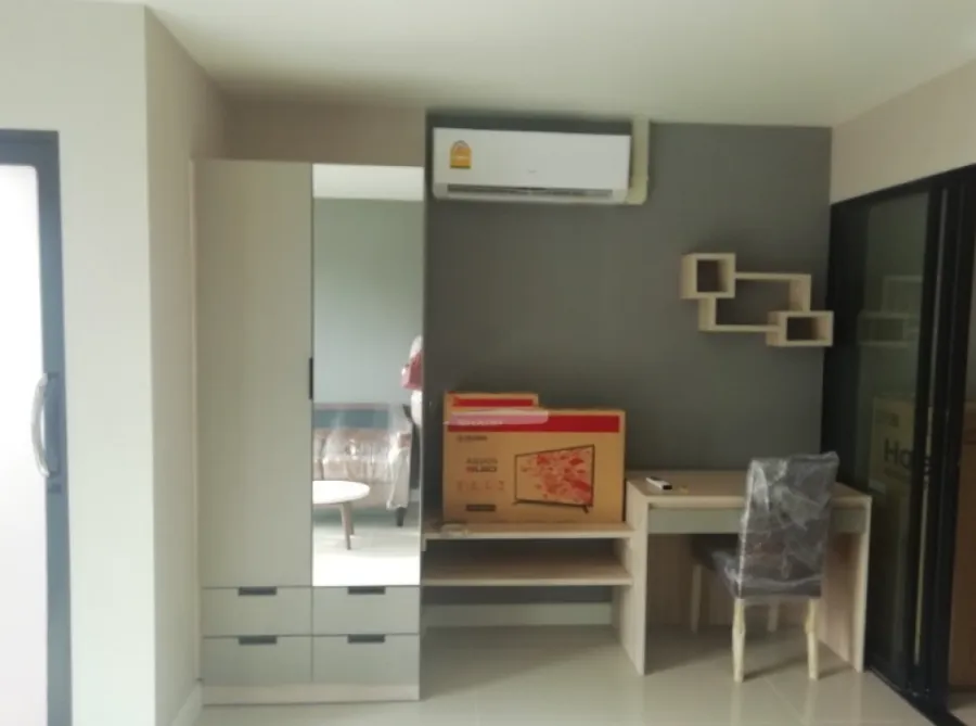 Condo for rent, Casa France at ABAC Bangna, corner room, pool view. Very good atmosphere, beautiful view