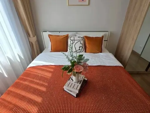 ✨ Cozy 1-Bedroom Condo for Rent ✨ Chewathai Pinklao