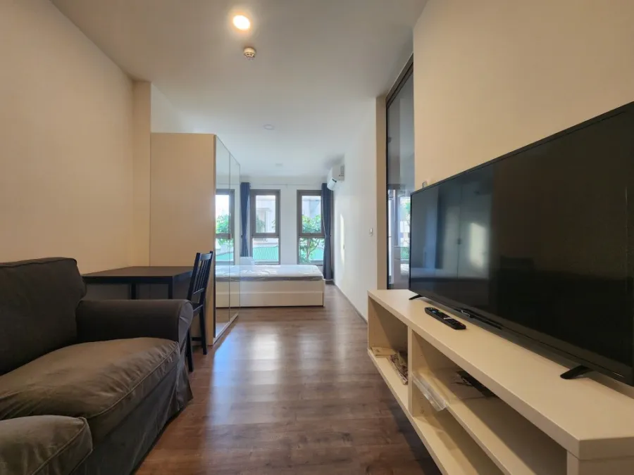 For rent: Aspire Pinklao - Arun Amarin. Soft sofa, very comfortable to sit on. Don't just look and reserve now.