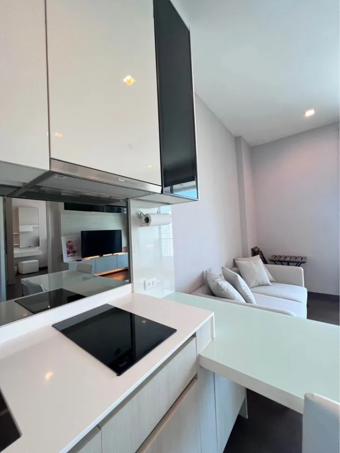 FOR SALE Q ASOKE CONDO ห้องน่าอยู่ ชั้น 24 ได้วิวสวย ครบจบที่เดียว ลากกระเป๋าเข้าอยู่ได้เลย