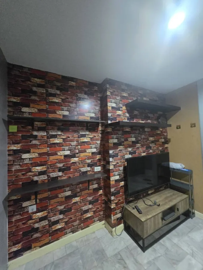ให้เช่า La Maison Phaholyothin 24 1 ห้องนอน 1 ห้องน้ำ ตกแต่งคุมโทน ติดวอลเปเปอร์อย่างดี จองเลย