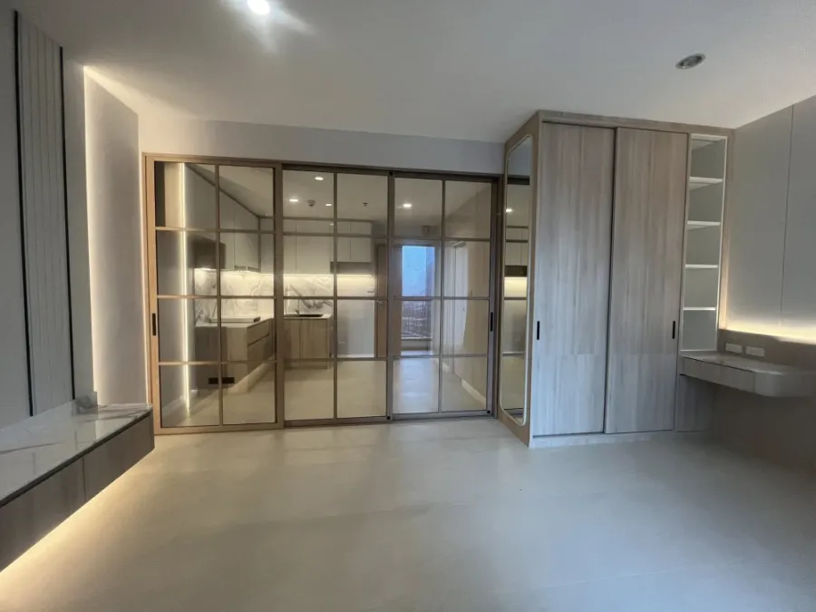 For rent, Villa Ratchadevi, a nice condo, well-built interior, fully furnished, just bring your bags!!