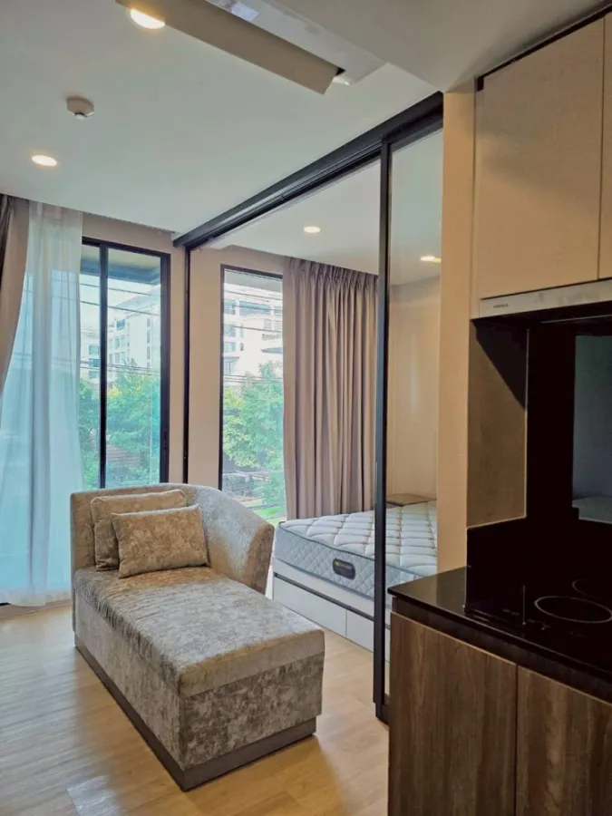 For rent: LLOYD SOONVIJAI-THONGLOR, natural view, fully furnished, built-in furniture, full set of electrical appliances, don't miss it!