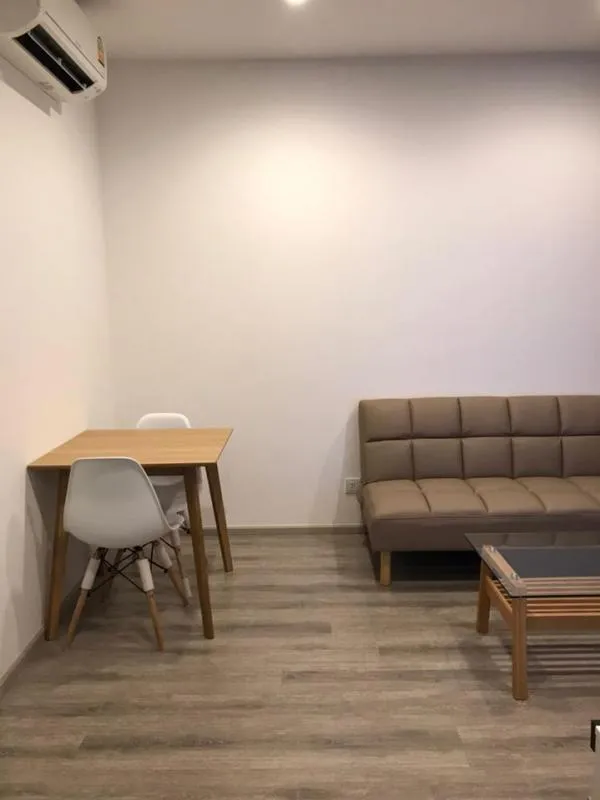 ด่วน ปล่อยเช่า Ideo Mobi Asoke ห้องน่าอยู่ เฟอร์นิเจอร์และเครื่องใช้ไฟฟ้าครบ พร้อมเข้าอยู่ได้เลย