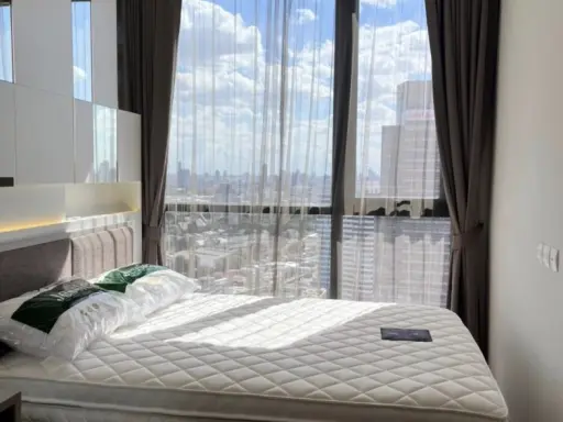 Condo for rent, Oka House Sukhumvit 36, decorated with built-ins, high floor, city view, reserve first, get to move in first.