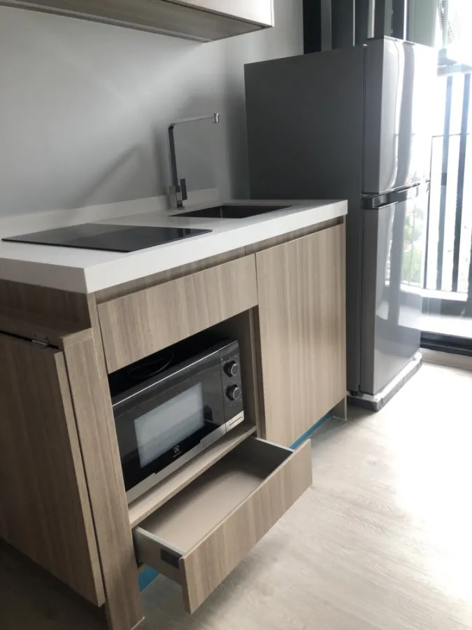 Condo for rent Altitude Unicorn Sathorn - Tha Phra, complete facilities. This price is definitely worth it. Hurry up to reserve.