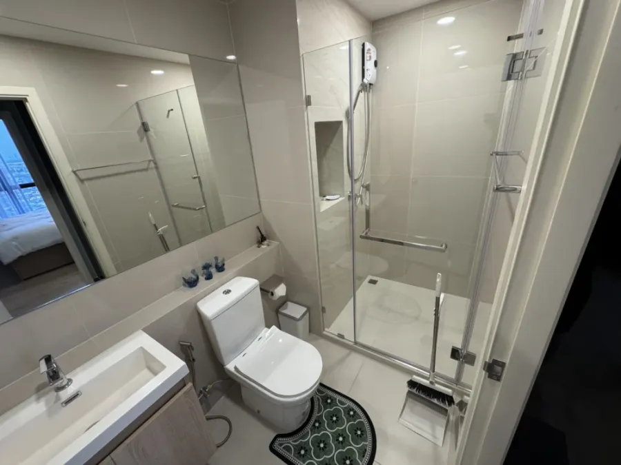 Condo for rent at XIM Rama 3 – Suksawat. Nicely decorated unit with high-quality built-in furniture. Convenient and fully equipped. Book now!