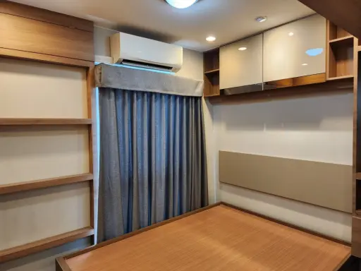 For sale: Plum Condo Chaengwattana Station, decorated with built-ins throughout the room, 8th floor view, friendly price, reserve now.
