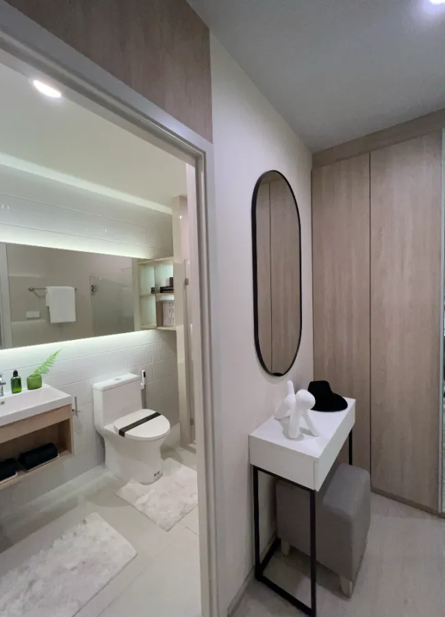 Selling down payment Nue Mega Bangna, 1BED room, 10th floor, Mega Bangna view, open view, not blocked, good ventilation, reserve now.