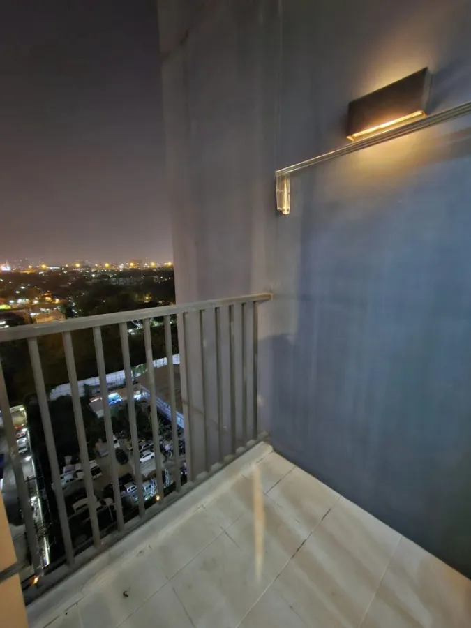 Condo for rent, The Base Rama 9 - Ramkhamhaeng, the room is divided into proportions. Price is tangible, hurry to move and reserve.