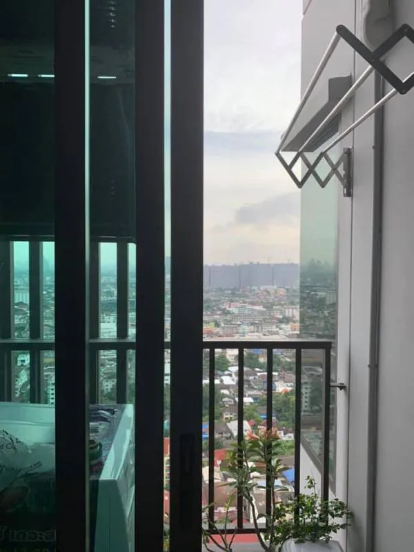 I can tell you! This price is considered good value.” No lower than this, complete facilities. The Stage Taopoon Inter.