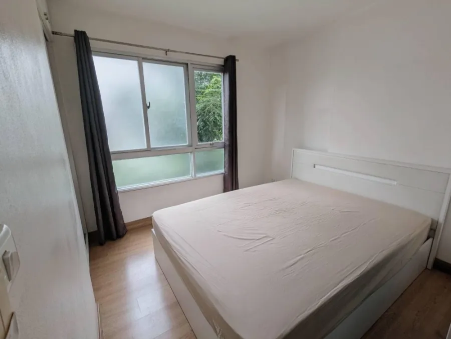 Den Vibhavadi for rent, separate room. Comes with complete decorations. Hurry and reserve now. Don't miss out.