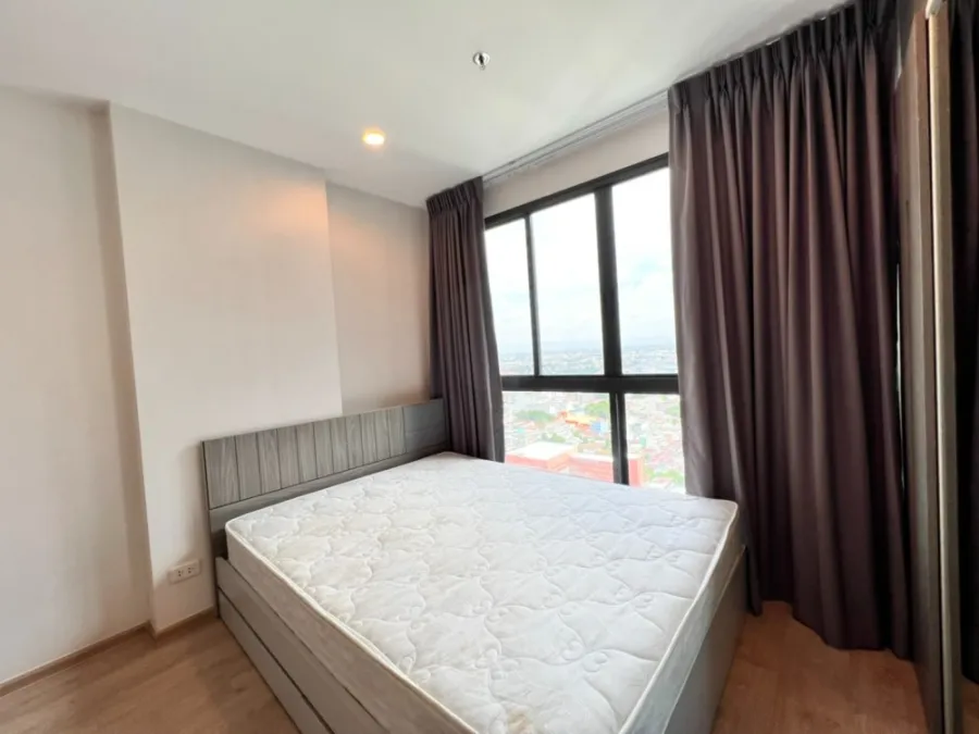 For sale and rent, Ideo Sathorn-Tha Phra, room ready to move in, 27th floor, good view, not too expensive, all in one place, must reserve quickly.