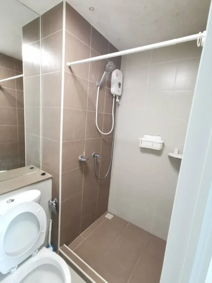 For rent: The Privacy Ladprao-Sena, Building B, 3rd floor, pool view, fully furnished. Book now!