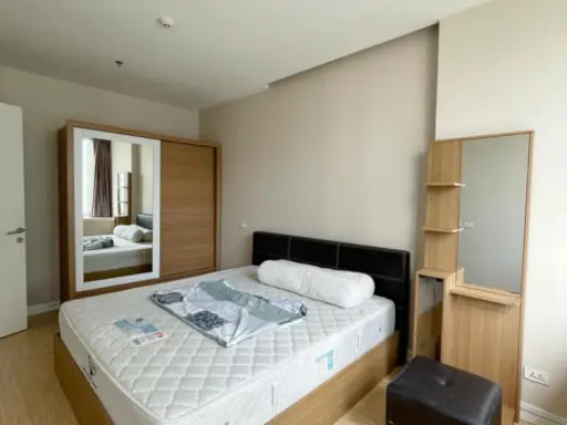 Sell T.C. Green, beautiful room, garden view, premium grade furniture The room is decorated in bright tones. Become the owner now. images