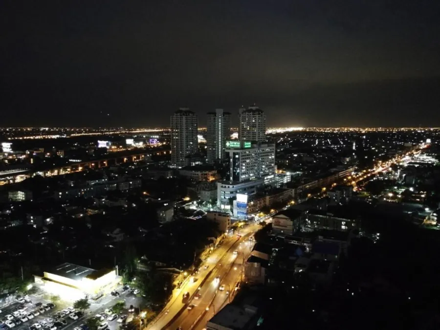 Condo for rent, Assakarn Place Srinakarin, near department stores and markets, convenient to travel, hurry and book now!