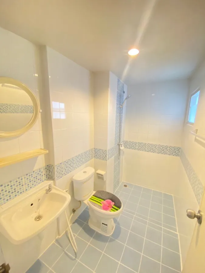 Condo for sale: The Cache Rama 3 - Samrong (Pu Chao Saming Phrai), fully furnished, ready to move in. Can't miss it.