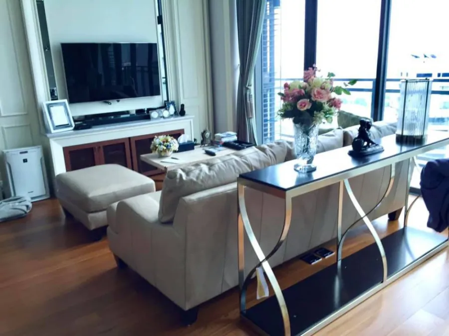 ขายด่วน!! คอนโด ไบร์ท สุขุมวิท 24 Duplex 3 นอน 3 น้ำ ใกล้ BTS ใจกลางเมือง พร้อมอยู่ จองเลย!!