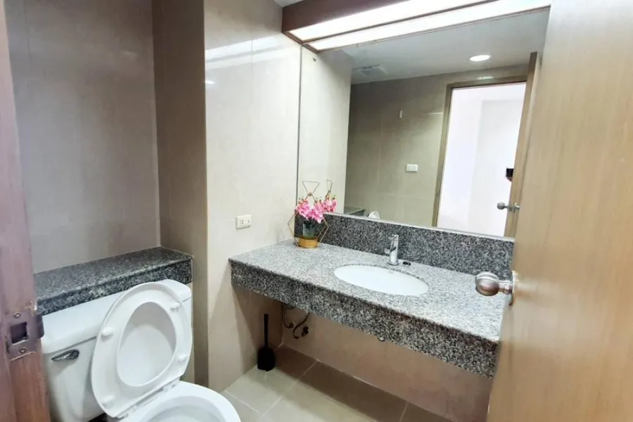 Urgent sale!! Condo River Heaven (Charoen Krung 76/1) complete with furniture + electrical appliances. Book now, don't miss it!!