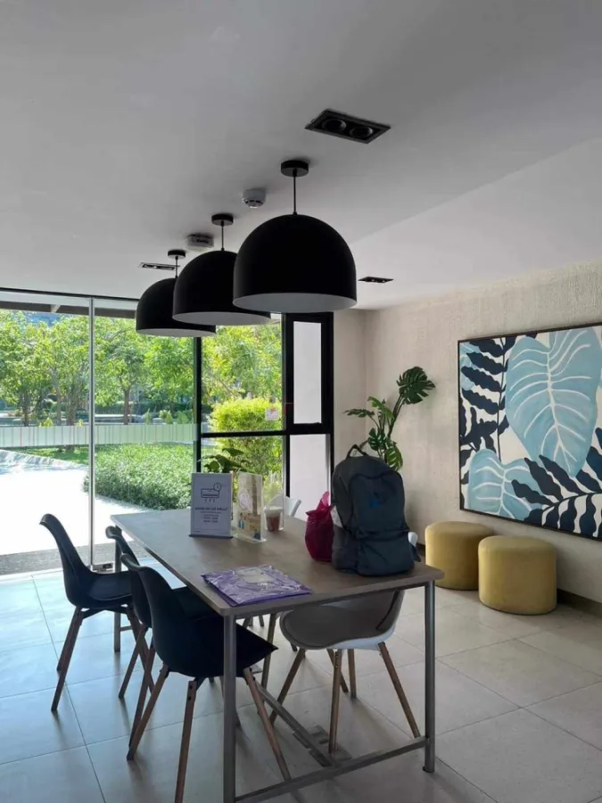 ขาย ให้เช่า D Condo campus highway 1 ห้องนอน 1 ห้องน้ำ ไม่ร้อน เฟอร์ครบ พลาดแล้วจะเสียใจ