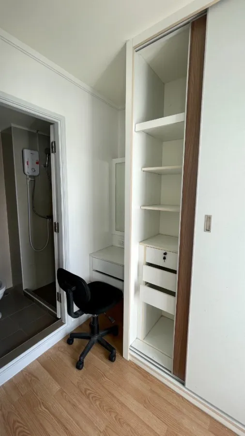 For sale, for rent!! Condo Lumpini Ville Pattanakarn-New Phetchaburi, 7th floor, Building D2, fully furnished, don't miss it!!