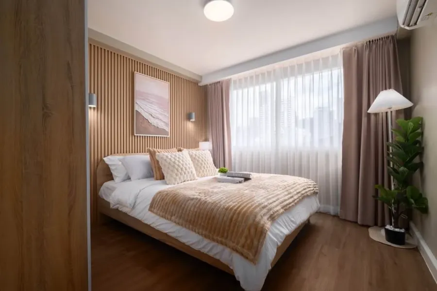 For sale: Century Park, Building B, 3rd floor. Nicely decorated, very pleasant atmosphere. Book now before it's too late!
