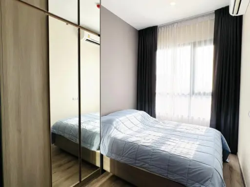 For rent: KnightsBridge Prime On Nut, high floor, fully furnished. The room is decorated simply and is nice to live in. Book now.