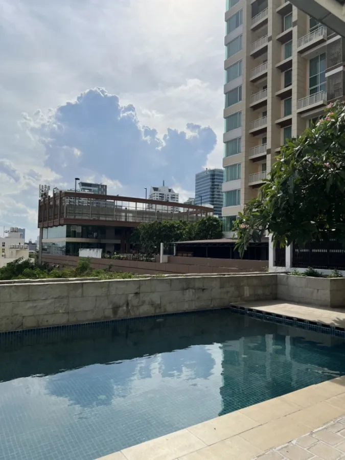 For sale: The Empire Place Sathorn, ready to move in, fully furnished, spacious and comfortable room, suitable for a family. Reserve now!