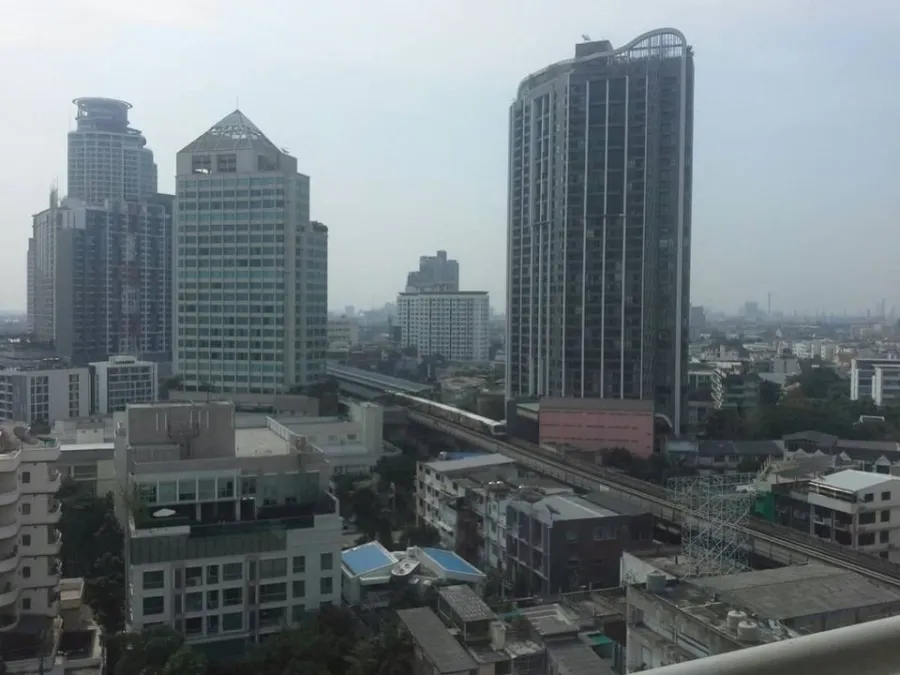 ให้เช่า Life @ Sukhumvit 65 ชั้น 11 วิวเมือง ห้องกั้นเป็นสัดส่วน สิ่งอำนวยความสะดวกครบครัน ห้ามพลาด