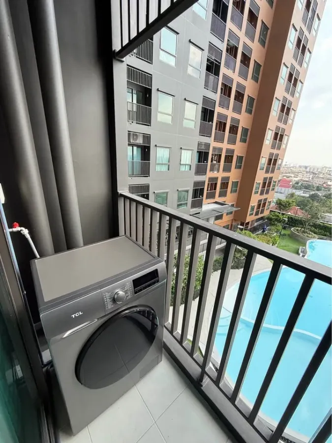 For rent Rich Point @ BTS Wutthakat, 8th floor, beautiful swimming pool view, complete furniture + electrical appliances, ready to move in!
