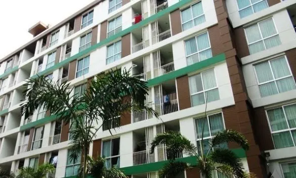 For sale, for rent, The Niche City Lat Phrao 130, 4th floor, swimming pool view, very chill, lots of space in the room, definitely not cramped, urgent