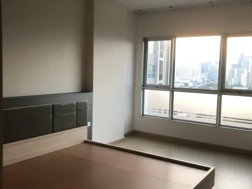 ขายด่วน!! คอนโด ศุภาลัย เวอเรนด้า พระราม 9 ตึก A ชั้น 18 วิวสระว่ายน้ำ เฟอร์ Built in SB จองเลย!! images