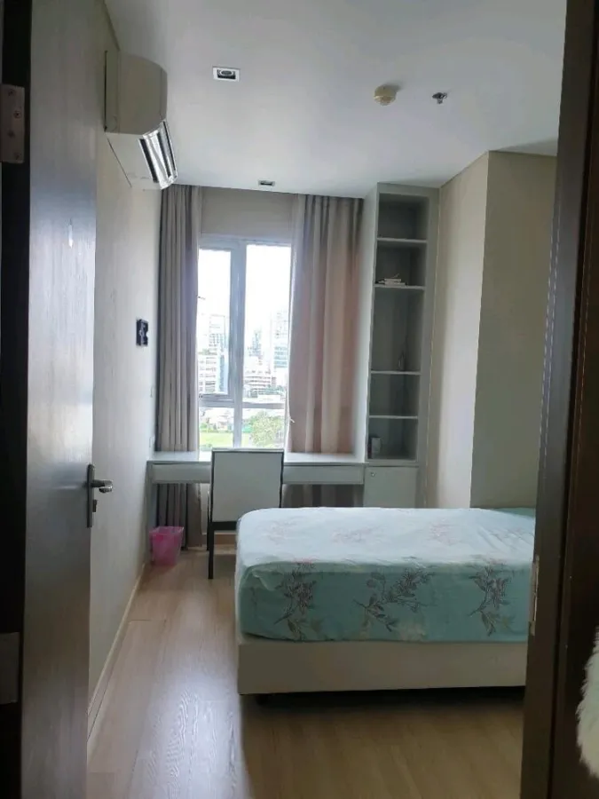 For rent: The Address Phayathai, 11th floor. A lovely unit with complete furnishings. Book now!