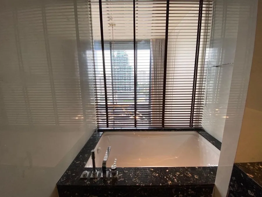 For RENT BEATNIQ SUKHUMVIT 32 ห้อง DUPLEX กว้างมาก ตกแต่งสวยหรู น่าอยู่สุดๆ จองเลยจร้า