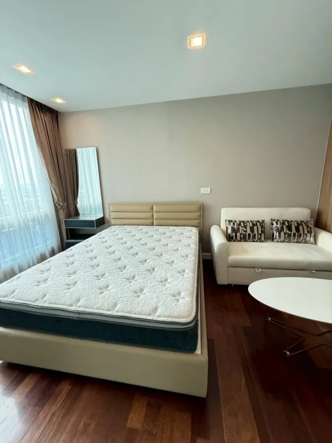 For rent: The Metropolis, 25th floor, fully furnished room, move in ready, reserve now, hurry!