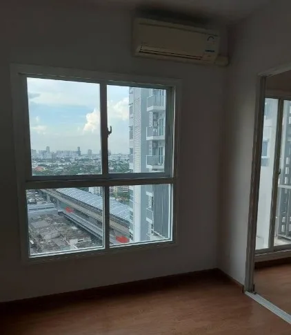 For sale: The Parkland Ratchada-Wong Sawang. Peaceful atmosphere, beautiful view. If interested in being an owner, hurry and reserve now.
