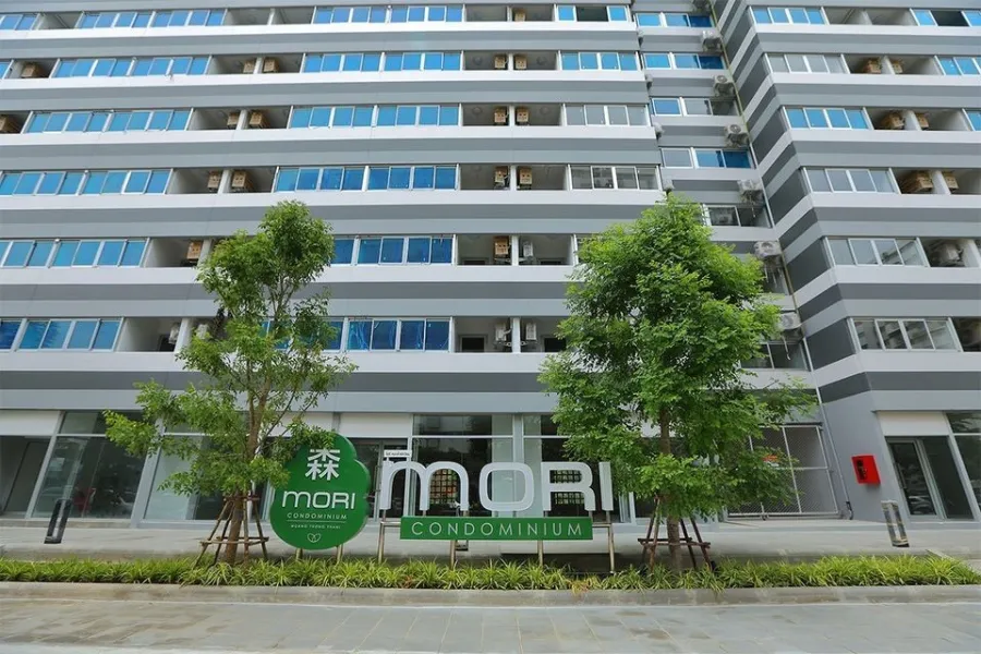 Selling down payment Mori Condominium Muang Thong Thani, spacious room, beautifully decorated, very comfortable to live in, with lots of furniture inc