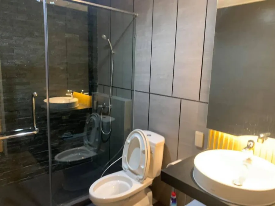 ให้เช่า คอนโด โนเบิล ไลท์ ห้อง Renovated ใหม่ ไม่จอง ไม่ได้แล้ว !!