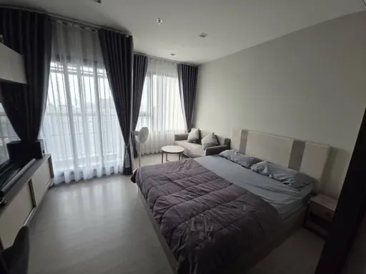 For rent: Life Sathorn-Sierra. A lovely room in a great location with convenient transportation. Fully furnished; just bring your suitcase and move in images