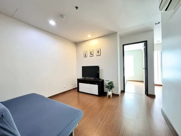 ให้เช่า Diamond Sukhumvit ขนาด 34 ตรม. ชั้น 15 เฟอร์ครบชุด พร้อมลากกระเป๋ามาได้เลยจ้า