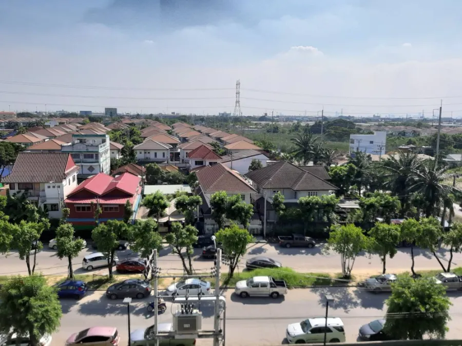 Sell//Rent D Condo On Nut - Rama 9, fully furnished, good location, ready to move in. Don't miss it.