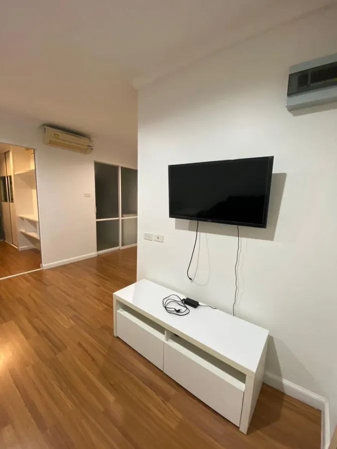 Condo for rent, Lumpini Suite Pinklao, 21st floor, water park view, fully furnished, ready to move in. You must not miss it.