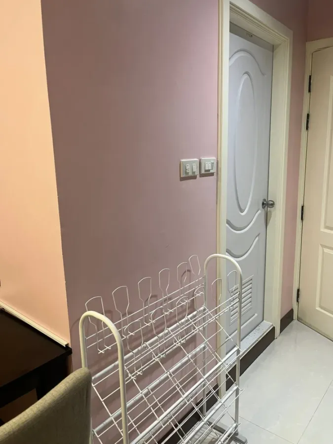 For rent or sale: Grand Park View Asoke, spacious room, fully furnished, nice to live in. If interested, hurry and reserve now. Don't miss out.